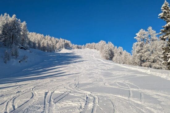 Auf die Brettl - fertig - los! Skipiste in Zauchensee am 5. Dezember 2024